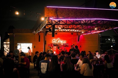   สนใจติดต่อ คุณก๊อป โทร 085-082-4643 ท่านใดที่สนใจอยากทำจริงๆพูดคุยปรึกษาได้ครับราคาโครตพิเศษ 150,000 บ เซ้งร้านเหล้า‼️ ใกล้ ม.เกษตรศรีราชา #อ่าวอุดม #ชลบุรี  อุปกรณ์ครบ พร้อมเปิดได้เลย เหตุผลที่เซ้ง สายป่านไม่เพียงพอ เจ๊ง ตรงๆเลยอย่างจริงใจ 555555 ลงทุนไปเกือบล้าน อุปกรณ์ #มีครบทุกอย่าง พร้อมโครงสร้างทั้งหมด- ชุดโต๊ะ อุปกรณ์ครัว เครื่องเสียง- ตู้แช่ เครื่องคิดเงินระบ