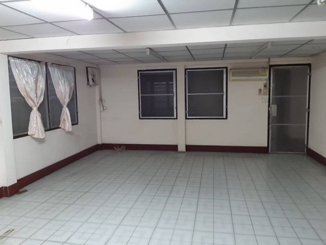 ขายบ้านเดี่ยวหมู่บ้านมิตรภาพ 2ซอยอ่อนนุช 46​   สุขุมวิท​ 77  ,สุขุมวิท 101, 103,พร้อมที่ดิน 88 ตารางวา   ใกล้บีทีเอสอ่อนนุช