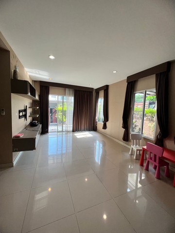 ขายบ้าน ย่านศรีนครินทร์ The Plant ศรีนครินทร์-หนามแดง บ้านสวยพร้อมอยู่ เจ้าของขายเอง เดินทางง่าย ใกล้สิ่งอำนวยความสะดวก