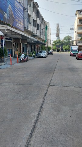 ขายอาคารพาณิชย์ 4 ชั้น  ห้องริม ถนนสืบศิริ อำเภอเมือง จังหวัดนครราชสีมา ขนาด 22 ตารางวา