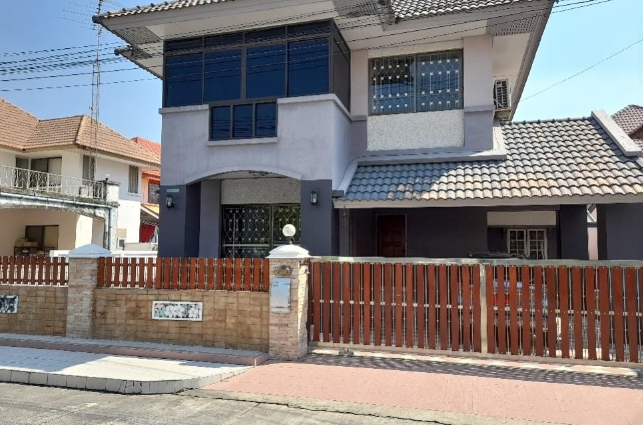 ขายบ้านเดี่ยว คันทรีปาร์ค ถ.เลี่ยงหนองมน มอเตอร์เวย์ ชลบุรี ใกล้ ม บูรพา หาดบางแสน