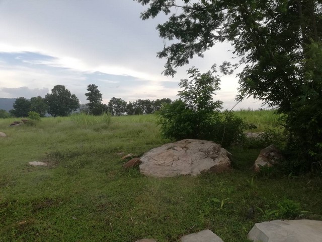 รวยทรัพย์ซื้อเก็บบ้านที่ดินเพื่ออนาคตร่ำรวย ขาย ติดเทือกเขายาวเรียงแนว ดินดีสมบูรณ์ทรัพย์ในดิน  ตำบลนาจาน อำเภอสีชมพู ฟ้าใสอากาศดีขอนแก่น 