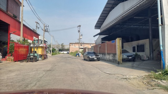 ขาย โรงงาน พร้อม เพชรเกษม 120 สมุทรสาคร พื้นที่ 1ไร่ 27วา  ขาย 26 ล้านบาท 