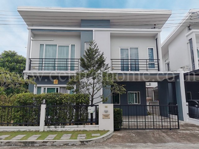 รหัสทรัพย์ : 4397บ้านแฝด คาซ่า ซิตี้ ดอนเมือง เทิดราชัน แปลงมุมที่ตั้ง : ถนนเทิดราชัน แขวงสีกัน เขตดอนเมือง กรุงเทพมหานคร 10210รายละเอียดทรัพย์สิน - บ้านแฝด  2 ชั้น - ขนาด 39 ตารางวา 142 ตารางเมตร- 3 ห้องนอน 3 ห้องน้ำ 1 ห้องครัว 1 ห้องเก็บของ- 2 ที่จอดรถสิ่งอำนวยความสะดวก  - พื้นที่ส่วนกลางขนาดใหญ่,สนามเด็กเล่น- สระว่ายน้ำระบบเกลือ,ฟิตเนต - CCTV - รปภ. 24 ชม.- เข้า-ออก ระบบบลูทูธสถานที่ใกล