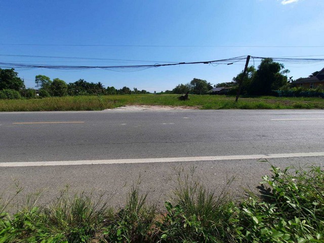 ที่ดินหนองเสือคลองเจ็ด ใกล้หมู่บ้านปิ่นฤทัย หน้าที่ดินติดถนนเลียบคลองเจ็ดหนองเสือ