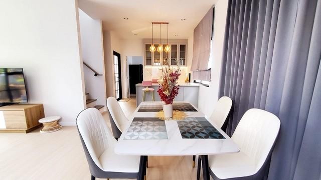 PO583 ให้เช่า อณาสิริ รามคำแหง Anasiri Ramkhamhaeng เคหะร่มเกล้า 64 ใกล้เตรียมอุดมศึกษาน้อมเกล้า  เขตลาดกระบัง บ้านสวยเหมาะอยู่อาศัย