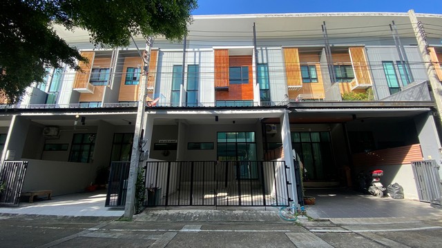 ขายทาวน์โฮมโครงการ อีโค สเปซ บางนาวงแหวน อ.บางพลี จ.สมุทรปราการ AN 3824