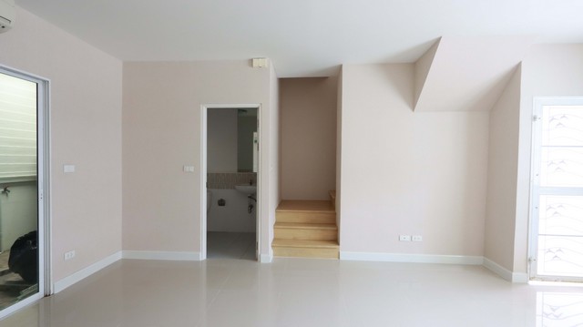 ขายทาวน์โฮมโครงการ  THE PLENO ศรีนครินทร์ บางพลี สมุทรปราการ AN 3799