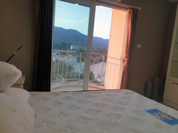 ขายขาดทุน 3.5 ล้าน 73 ตรม. ชญยล คอนโด ห้องใหญ่ วิวดอยสุเทพ เฟอร์นิเจอร์ครบ เดินทางสะดวก สิ่งอำนวยความสะดวกครบครัน พร้อมเข้าอยู่ได้เลย