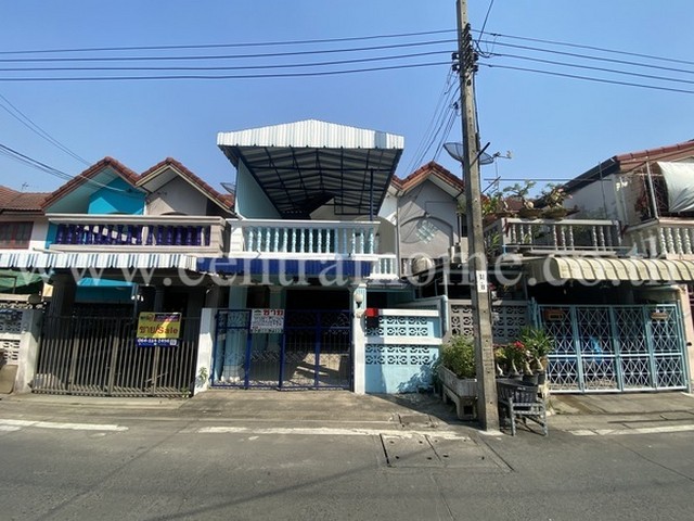 รหัสทรัพย์  5141ทาวน์เฮ้าส์ รัตนาธิเบศร์ รีโนเวท พร้อมอยู่ที่ตั้ง : ซอยรัตนาธิเบศร์ 22 ตำบลบางกระสอ อำเภอเมือง จังหวัดนนทบุรี 11000รายละเอียดทรัพย์ - ทาวน์เฮ้าส์ 2 ชั้น, ขนาดพื้นที่ 19.1 ตารางวา, พื้นที่ใช้สอย 150 ตารางเมตร- 2 ห้องนอน, 2 ห้องน้ำ, 1 ห้องครัว, 1 ที่จอดรถ - รีโนเวทพร้อมอยู่สถานที่และทำเลใกล้เคียง- ศูนย์ราชการจังหวัดนนทบุรี- บิ๊กซีรัตนาธิเบศร์- เซ็นทรัลรัตนาธิเ