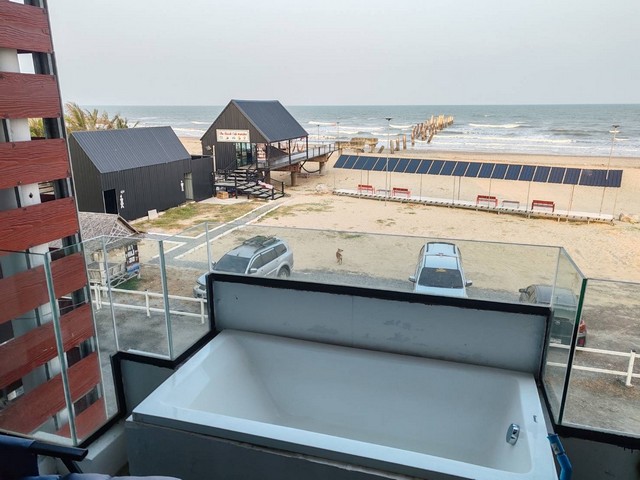 ขาย ที่พักติดริมทะเล จุดชมวิว หาดเสาเอียง จ.เพชรบุรี