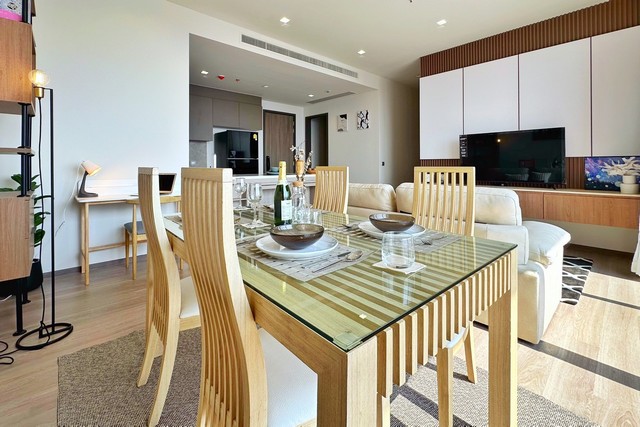 Condo for rent Rhythm Charoenkrung Pavillion 98.8 ตรม 2 ห้องนอน 2 ห้องน้ำ 1 ห้องนั่งเล่นขนาดใหญ่ ตึกตรงข้าม Shrewberry