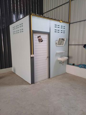 ให้เช่าโกดังขนาดใหญ่ ลาดพร้าว 101 โพธิ์แก้ว 3 พื้นที่ 737 ตรม.  จอดรถ 8 คัน ใรถใหญ่เข้าออกสะดวก กล้ทางด่วน เลียบด่วน เกษตรนวมินทร์