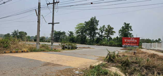 ขายที่ดิน ทำเลดี ตำบลม่วงหวาน อำเภอน้ำพอง จังหวัดขอนแก่น (เจ้าของขายเอง)ที่ตั้ง ตำบลม่วงหวาน อำเภอน้ำพอง จังหวัดขอนแก่น 40310พิกัด https://maps.app.goo.gl/YSMxhTWWRxYp8Lh17ขนาดพื้นที่ 12 ไร่ 86.5 ตารางวา รายละเอียดขายที่ดิน ทำเลดี  ถมแล้ว ติดถนนใหญ่ พื้นที่หน้ากว้างติดถนนยาว 266.47 เมตร  เหมาะสำหรับการทำธุรกิจการค้า บ้านจัดสรร อาคารพาณิชย์  โรงงานอุตสาหกรรม หรือปั๊มน้ำมัน ได้ สถานที่ใกล้เคีย