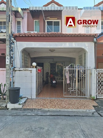 ม.เคซี 8  ถนนไทยรามัญ ทำเลดี ขายบ้านตามสภาพ  ที่ตั้ง : แขวงสามวาตะวันตก เขตคลองสามวา กรุงเทพมหานคร 10510รหัสทรัพย์ : AGT00451ราคาขาย : 1,550,000 บาทรายละเอียด : - เนื้อที่ 16 ตารางวา- 2 ห้องนอน- 2 ห้องน้ำ- 1 ห้องครัว- 1 ที่จอด ** แถมฟรี **- แอร์ 18,000BTU 1เครื่อง- ทีวี 40 นิ้ว 1เครื่อง+ชั้นวางทีวี- ตู้เย็น 1เครื่อง- เครื่องซักผ้า 1เครื่อง- ปั้มน้ำHitachi 200W 1 ตัว- ตู้เสื้อผ้า+โต๊ะเครื่องแป้ง- ฐานเตียงเหล็ก 3.5 ฟุต 1ชิ