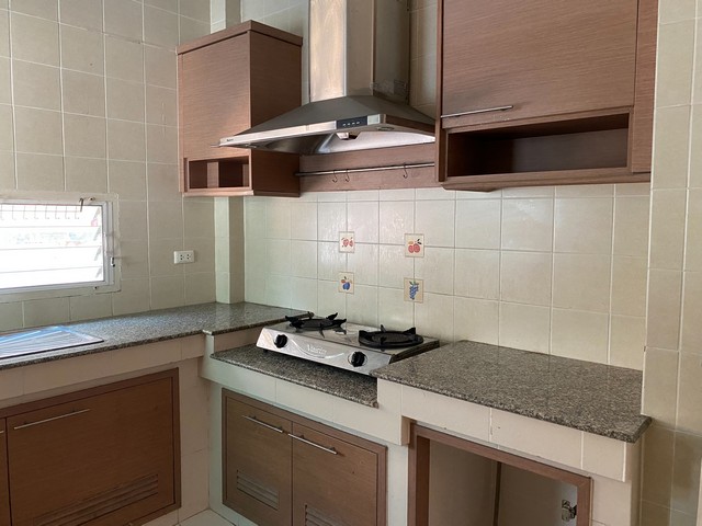 ขายบ้านเดี่ยวหมู่บ้านสราญสิริราชพฤกษ์-แจ้งวัฒนะ โครงการณ์ริมถนน ตรงข้ามเอสบี เฟอร์นิเจอร์ โรงเรียนอนุบาลนานาชาติเด่นหล้า