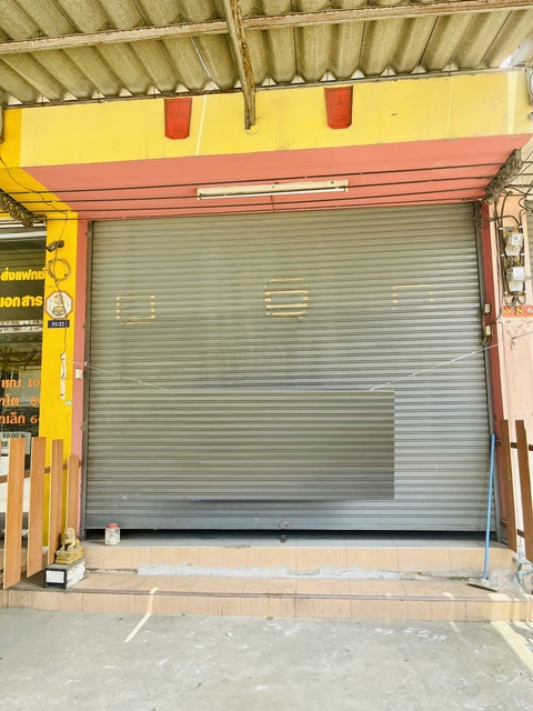 พระยาสุเรนทร์24-34 3นอน ทาสีตกแต่งใหม่ ให้เช่า อาคารพาณิชย์ 3.5ชั้น รามอินทรา109  3น้ำ 2จอดรถ Lotus