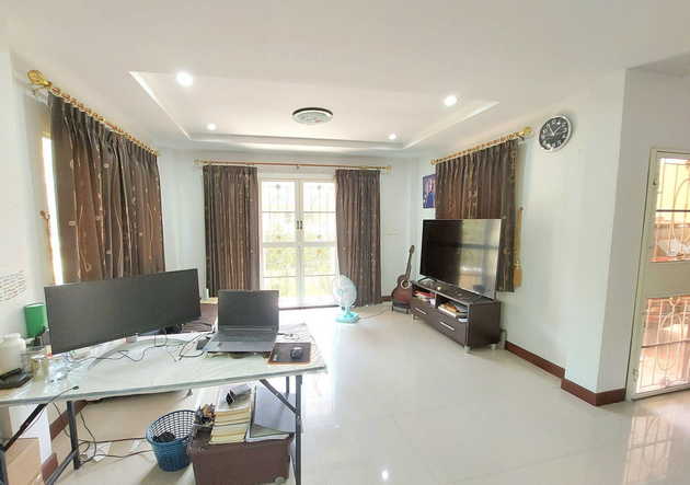 ขายบ้านแฝด 2ชั้น สไตล์บ้านเดี่ยว หมู่บ้านสุริยาเพอร์เฟค บางนา กม.5 ใกล้เซ็นทรัลบางนา สมุทรปราการ