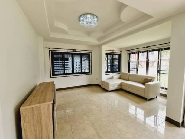 โซนสันทราย ขาย 3.89 ล้าน 78 ตรว. บ้านเดี่ยว 2 ชั้น ใกล้เมต้ามอลล์ บ้านหลังใหญ่ เนื้อที่กว้าง เดินทางสะดวก เข้า-ออกได้หลายทาง