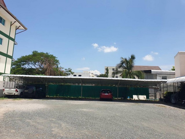 ขายตึกอาคารอพาร์ทเมนท์แมนชั่น 5ชั้น 3งาน 43 ห้อง มีผู้เช่า ใจกลางเมือง ต.ศรีภูมิ อ.เมือง เชียงใหม่