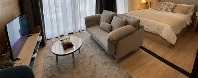 Kawa Haus Sukhumvit 77, spacious, convenient, peaceful, 3rd floor, BTS On Nut.***Service for selling/renting houses, condos and giving advice. If interested, contact at any time***Interested in additional details or pictures or making an appointment to see the room?Contact Ekachai (Aui)T. 089-799-5598Line ID: @auiauiaui001 (add @ in front)Room type: 1 bedroom, 1 bathroomSize 36 sq m., 3rd floor, Building BClean room, beautifully decorated, ready to move in.details-------------------------------------------------- ------------Rental price: 19,000 baht per monthSelling price: 4.8 million baht-------------------------------------------------- ------------*Facilities worth using- Swimming Pool with Jacuzzi- Hot & Cold Jacuzzi- Lounge- Co-Working Space & Co-Kitchen- KAWA Bridge & Bamboo Cabana-------------------------------------------------- ------------*Nearby important places (Based on information from Google Map)- Habito mall : 450 m.- W District : 1.3 km.- Bangkok Prep : 300 m.- Anglo 