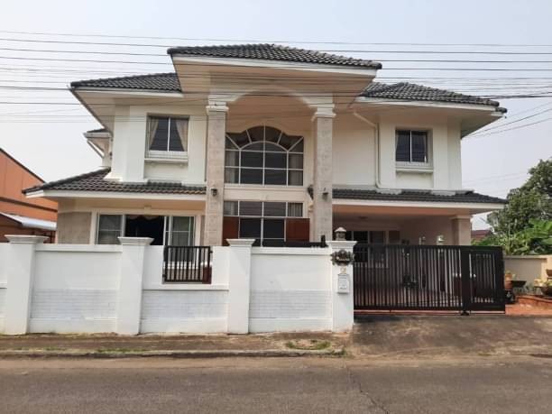 ให้เช่า 29,000 บาท/เดือน 73 ตรว. 4 นอน 3 น้ำ บ้านเดี่ยว 2 ชั้น หมู่บ้านศิริวัฒนา หนองหอย อำเภอเมือง ใกล้โรงเรียนวารี 800 เมตร