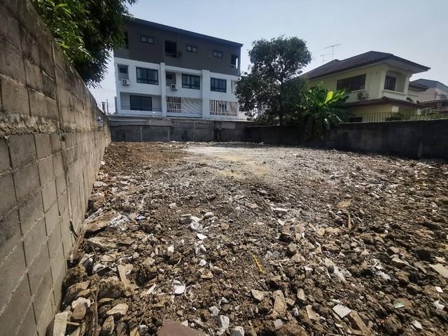 PO593 ขายที่ดิน เปล่าถมแล้ว เนื้อที่ 96 ตรว. ซอยลาดพร้าว25 ใกล้MRT ลาดพร้าว และรถไฟฟ้าสายสีเหลืองสถานีลาดพร้าว 