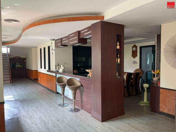 ขายด่วน! บ้านหรูตกแต่งพร้อมเข้าอยู่ พร้อมสำนักงานและโรงงาน-โกดังขนาดใหญ่ ห้องพักพนักงาน 21 ห้อง ทำเลดีมากบนถนนพระราม 2 จากถนนกาญจนาภิเษก