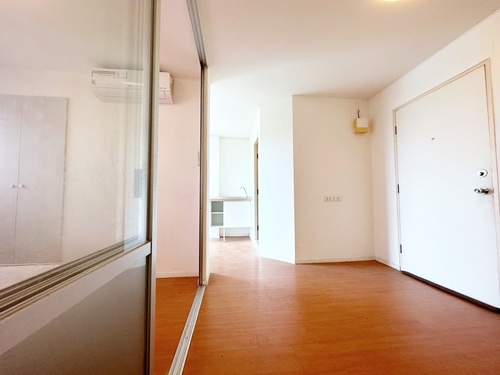 ขายคอนโดพร้อมอยู่ 1 นอน 1 น้ำ บนทำเลถนนสุขุมวิท ลุมพินี คอนโดทาวน์ ชลบุรี-สุขุมวิท เฟส 2