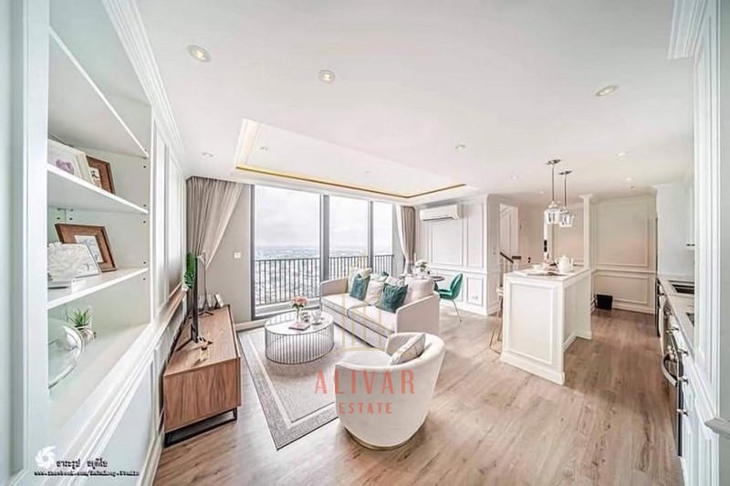SC030124 Luxury Penthouse for sale, C Ekkamai good location near BTS Ekkamai.Selling price only 28 million baht (including transfer fee, half each)Details :- Room size 86.26 sq m.- Usable area 116 sq.m. (Loft Unit)- 2 bedrooms, 2 bathrooms, 1 office room- 43rd floor, facing east- unblocked viewfacilities- Shuttle Bus Service- Bicycle and Motorcycle parking / Jogging Track- Luxurious High Ceiling Lobby / Swimming Pool / Fitness / Library / Working Space- Meditation Zone / Outdoor Yoga- Indoor & Outdoor Lounge / Sky Lounge / Sky Garden- 24-hour security by guards’ service / 24-hour CCTV cameras- Roof Top (360 Degree Highest View)Nearby landmarks- BTS Ekkamai 2.3 km. / BTS Thonglor 2.7 km.- Ekkamai Fresh Market 50 m. / Big C 1.5 km.- J Avenue 1.3 km.- Camillian Hospital 1.2 km. / Samitivej Hospital 2 km. / Sukhumvit Hospital 2.5 km.- EmQuatier 3.6 km. / Emporium 4 km.Location Ekkamai Road (Sukhumvit 63), Khlong Toei Nuea, Watthana District, Bangkok 10110Contact Line: @alivar  click http