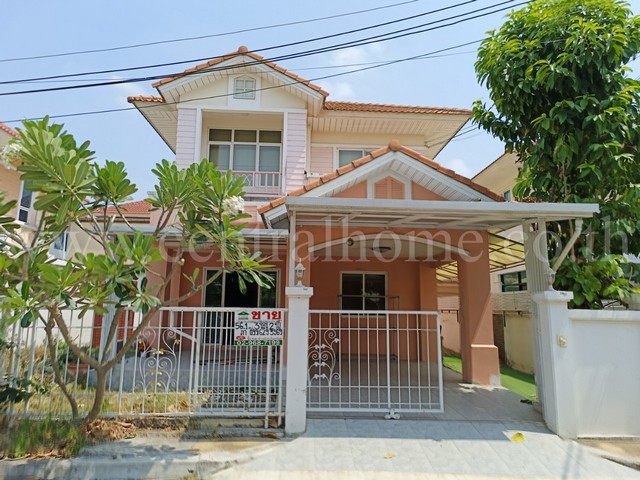 รหัสทรัพย์ 5224บ้านเดี่ยว มณีรินทร์ เลค แอนด์ พาร์ค ถนน 345  (โซนกรีนเนอรี่ พาร์ค)ที่ตั้ง : ถนน 345 ตำบลบางคูวัด อำเภอเมืองปทุมธานี จังหวัดปทุมธานี 12000รายละเอียดทรัพย์ :- บ้านเดี่ยว 2 ชั้น เนื้อที่ 56.1 ตารางวา พื้นที่ใช้สอย  140 ตารางเมตร - 3 ห้องนอน 2 ห้องน้ำ- 1 ห้องรับแขก- 1 ครัว- 1 ที่จอดรถสิ่งอำนวยความสะดวก :- ระบบรักษาความปลอดภัย 24 ชั่วโมง / กล้องวงจรปิด CCTV- สระว่ายน้ำ ฟิตเนส- สน