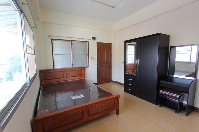 ห้องพักให้เช่า ทีเอส อพาร์ทเม้นท์ TS Apartment ใกล้ ม.เทคโน บางมด ห้องน้ำในตัว  ประชาอุทิศ