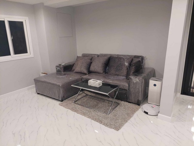 ให้เช่าบ้านเดี่ยว 2 ชั้น 96 ตรว. 300 ตรม. 4 ห้องนอน ย่านโชคชัย 4 ลาดพร้าววังหิน เสนานิคม รีโนเวทใหม่ ใกล้ BTS รัชโยธิน และเมเจอรัชโยธิน