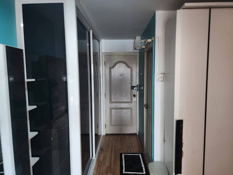 คอนโด ให้เช่าใน Regent Home 12 Latphrao 41 รีเจ้นท์ โฮม 12 ลาดพร้าว 41 วิวสระ 31.29 ตรม เฟอร์ครบ