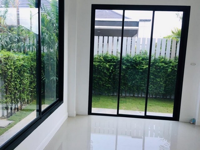 ขาย High Living 6  บ้านแฝดสไตล์บ้านเดี่ยว 2ชั้น ต.หนองหงษ์ อ.พานทอง จ.ชลบุรี