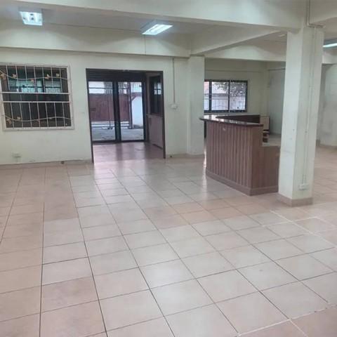 ให้เช่าอาคารพาณิชย์ 3 ชั้น อโศก-ดินแดง ซอยตลาดขวัญ ใกล้รถไฟฟ้าใต้ดิน