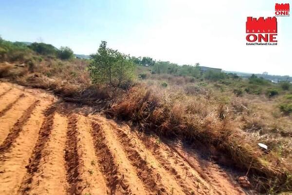 ขายที่ดินแปลงสวย บ่อวิน ศรีราชา ชลบุรี ราคาดีที่สุดในย่านนี้ถูกมากๆ เนื้อที่ 13 ไร่ 10.2 ตารางวา อยู่บนเนินสูงทิวทัศน์สวย มองเห็นได้รอบทิศ 