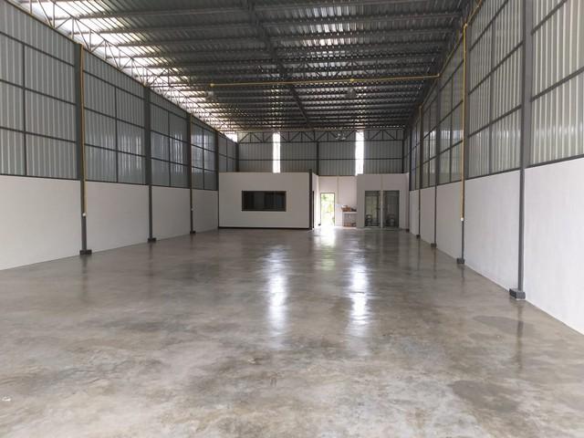 ให้เช่าโกดังสร้างใหม่ พื้นที่ 840 ตรม. แบ่งเป็น 3 ล็อค ถนนนิมิตรใหม่ ซอย 55-1