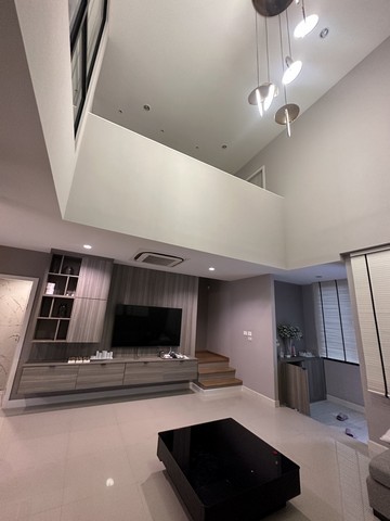 ขายทาวน์โฮม 3 ชั้น Nirvana define ศรีนครินทร์-พระราม9 บ้านตัวอย่าง type B ตกแต่งภายในสวยหรู ** ขายราคาพิเศษถูกกว่าราคาเปิดตัว