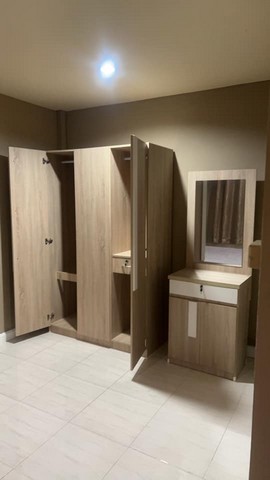 ให้เช่าทาวน์โฮม 3 ชั้นหลังมุม 3 ห้องนอน บ้านกลางเมือง เหม่งจ๋าย-ลาดพร้าว80 ใกล้เลียบด่วน ใกล้รถไฟฟ้า เข้าออกได้ทั้งลาดพร้าว 80 และเหม่งจ๋าย