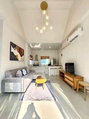 ให้เช่าพูลวิลล่า ใกล้กาดฝรั่ง  เฟอร์นิเจอร์ครบ หางดง