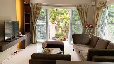 ขายบ้านเดี่ยว 2 ชั้นหลังมุม 55.5 ตรว. หมู่บ้านกรองทอง ทรอปิคอล เฉลิมพระเกียรติ ร.9 ติดถนน ใกล้สวนหลวงร.9 ใกล้ ร.ร.นานาชาติชาร์เตอร์