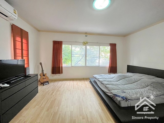 ขายบ้านสวน Country Home 3 หลังใหญ่ จัดสวนหย่อมร่มเย็นรอบบ้าน