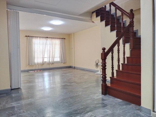 ขาย ทาวน์เฮ้าส์ 2 ชั้น หมู่บ้าน เค.ซี.4 รามอินทรา หทัยราษฎร์ 39 ซอยวัดแป้นทอง