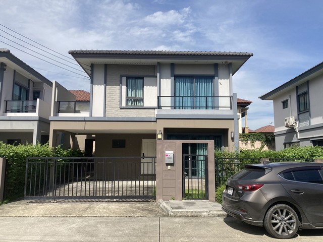 ให้เช่าบ้านเดี่ยว  บ้านภัสสร รามคำแหง-ราษฎร์พัฒนา   3 ห้องนอน 2 ห้องน้ำ เฟอร์บางส่วน ซอยมีสทีน