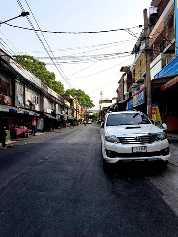 ขายด่วน อาคารพาณิชย์ ซอยลาดพร้าว 87 ห่างจากถนนลาดพร้าว 500 เมตร