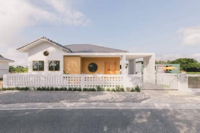 บ้านสร้างใหม่ สไตล์มินิมอล บ้านถวาย หางดง            