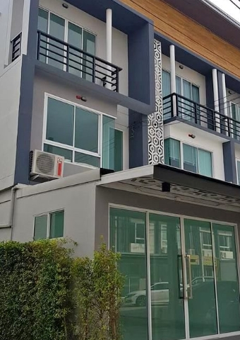 ให้เช่าทาวน์โฮม3 ชั้น  RK PARK วัชรพล-สายไหม พื้นที่ใช้สอย 180ตรม.