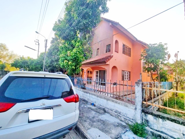 ถูกที่สุด แอร์3ตัว ไม่เคยอยู่ ให้เช่าบ้านเดี่ยวใหญ่ บ้านที่หันหน้าไม่ชนใคร  65 ตรว. MRTสุวินทวงศ์ ต้นๆ  บิ๊กซี ร่มเกล้า3 