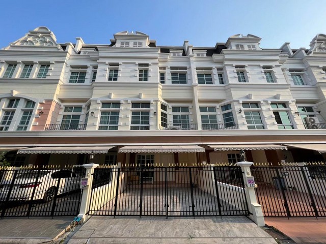 HR1606ให้เช่าทาวน์เฮ้าส์ ปรับปรุงใหม่โครงการPlus City Park สุขุมวิท 101/1ใกล้BTSปุณณวิถีและอุดมสุขให้เช่า 45,000 บาทต่อเดือน สัญญา 1 ปี ล่วงหน้า 1 เดือน ประกัน 2 เดือนติดต่อ : คุณพร 0938091444 (เบอร์นี้แอดไลน์ได้คะ),โทร 0939833259ID Line : henghengpaulaรหัสประกาศ HR1606ให้เช่าทาวน์เฮ้าส์ ปรับปรุงใหม่โครงการPlus City Park สุขุมวิท 101/1ใกล้BTSปุณณวิถีและอุดมสุขมี3 ห้องนอน 4 ห้องน้ำ พื้นที่ใช้สอย 185 ตร.ม. 3 ชั้น 5 ขั้น พร้อมที่จอดรถค